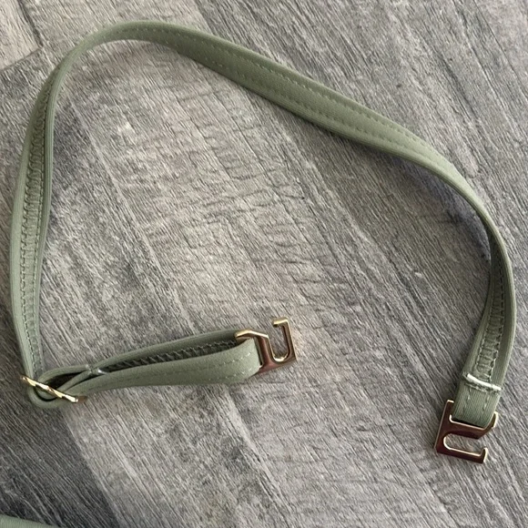 Michael Kors  one piece swimsuit.  Size 6 - Picture 10 of 10